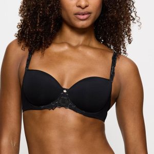 Padded bra model 229323 Triumph