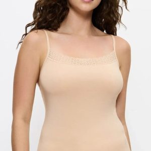 T-shirt model 230023 Triumph